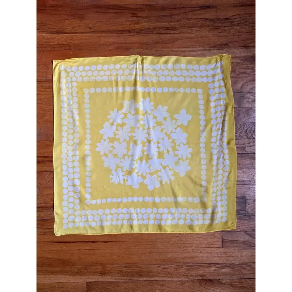 Vintage 60s Yellow Silk Scarf | Daisy Motif + Mod Dotted Border | 25” Square - Picture 4 of 6